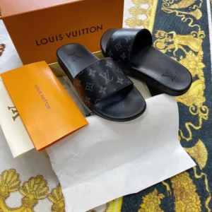 LV |  Slippers Unisex NK250425