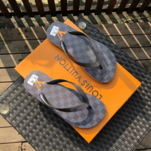 LV | Limited Edition Flip-Flops NK210525