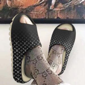 LV |  Unisex Cloud Slides NK110525