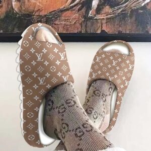 LV |  Unisex Cloud Slides NK110525