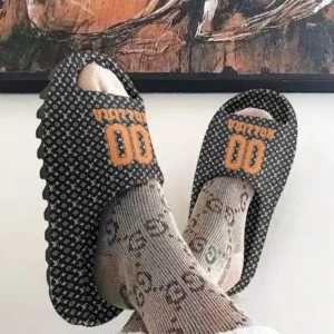 LV |  Unisex Cloud Slides NK110525