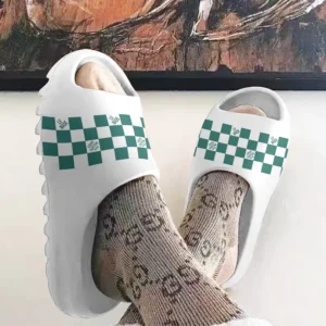 LV |  Unisex Cloud Slides NK110525