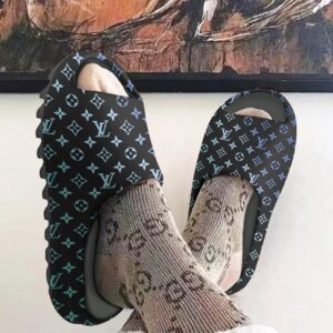 LV |  Unisex Cloud Slides NK110525