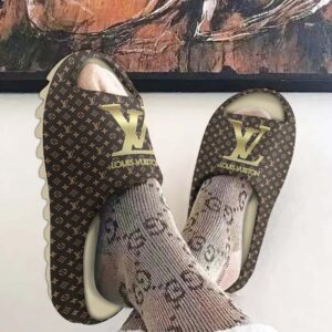 LV |  Unisex Cloud Slides NK110525