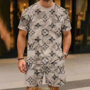 Louis Vuitton |  Limited Edition T-Shirt & Shorts Set 2025 TD22 21-29/06