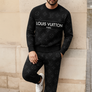 Louis Vuitton | Limited Edition 2025 Luxury Sweater and Pants Set TD66