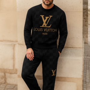 Louis Vuitton | Limited Edition 2025 Luxury Sweater and Pants Set TD61