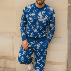 Louis Vuitton | Limited Edition 2025 Luxury Sweater and Pants Set TD44