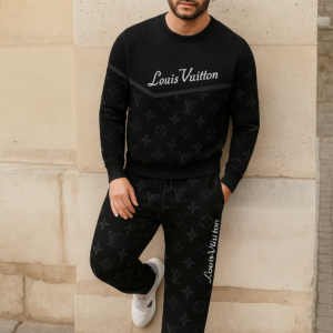 Louis Vuitton | Limited Edition 2025 Luxury Sweater and Pants Set TD31