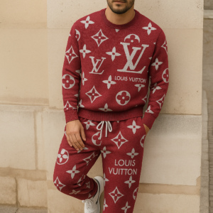 Louis Vuitton | Limited Edition 2025 Luxury Sweater and Pants Set TD30