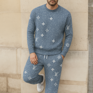 Louis Vuitton | Limited Edition 2025 Luxury Sweater and Pants Set TD96
