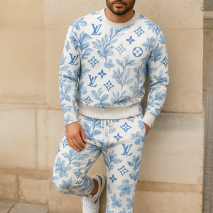 Louis Vuitton | Limited Edition 2025 Luxury Sweater and Pants Set TD18