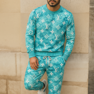 Louis Vuitton | Limited Edition 2025 Luxury Sweater and Pants Set TD5